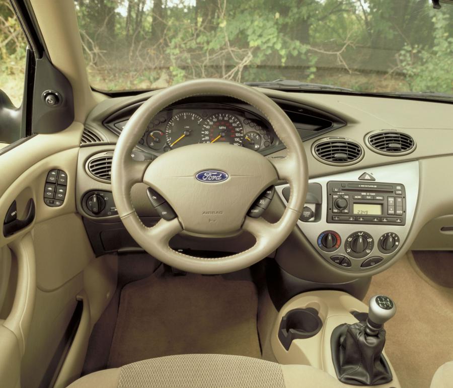  Ford Focus 1999 года  (фото 49 из 130)